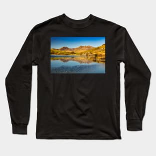 Snowdon Horseshoe from Llynau Mymbyr, Snowdonia Long Sleeve T-Shirt